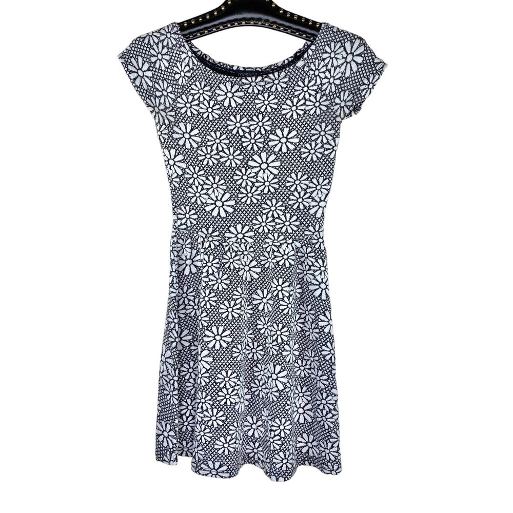 Topshop White Black Daisy Floral Print Skater Dress 4